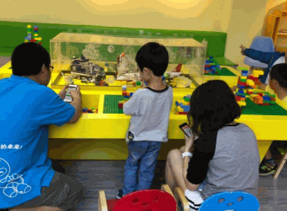 贝乐机器人编程教育